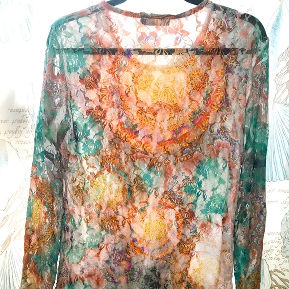5 for $50!!! Miss Nikky lace long sleeved shirt, size M. - Picture 1 of 3
